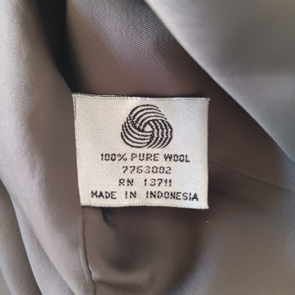 Amanda Smith II Pure Wool Blazer Jacket Gray Pin Stripped US Plus Size 20W - Picture 3 of 12